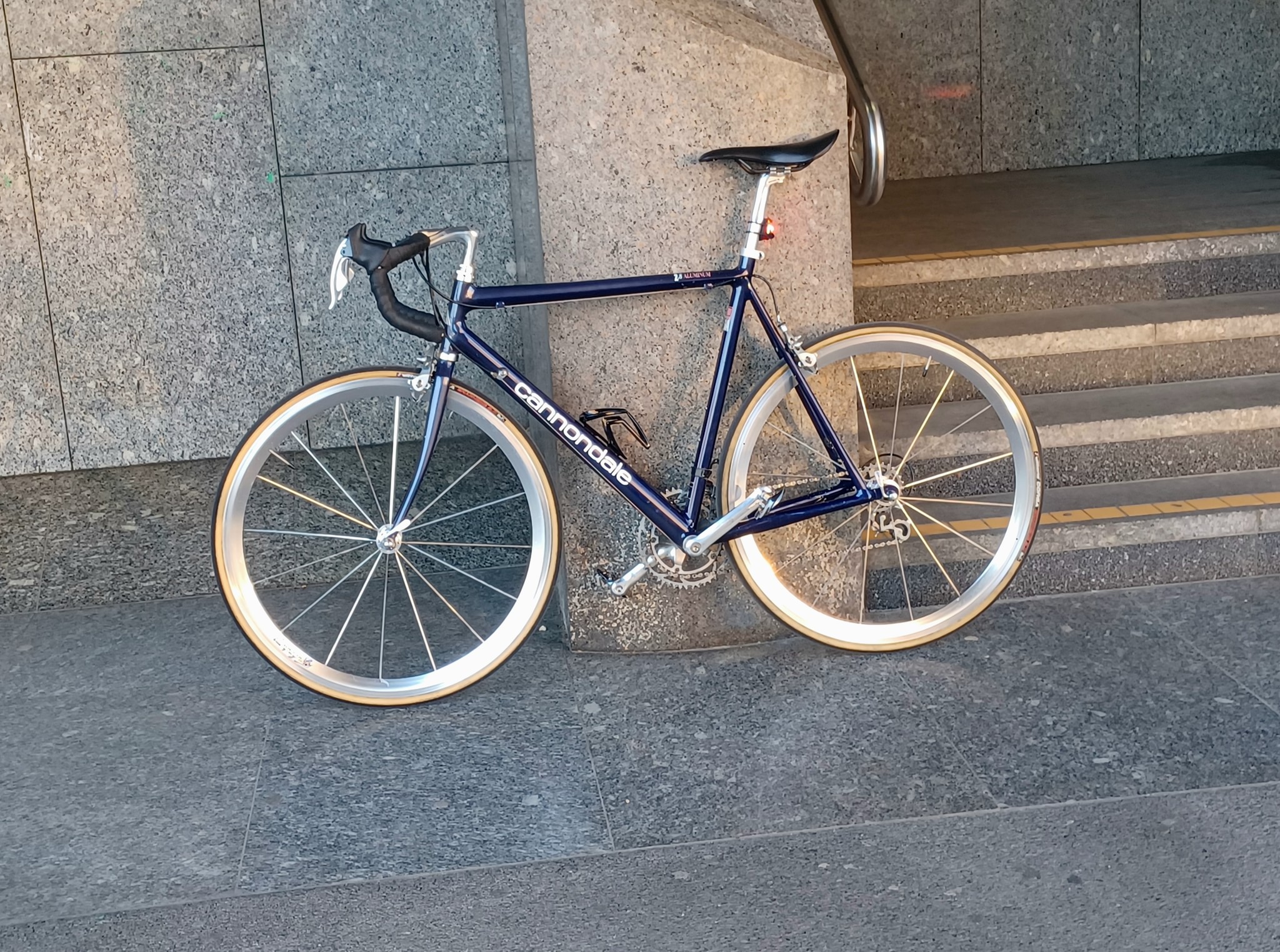 1992 Cannondale 2.8 aluminium bike with Campagnolo Athena group