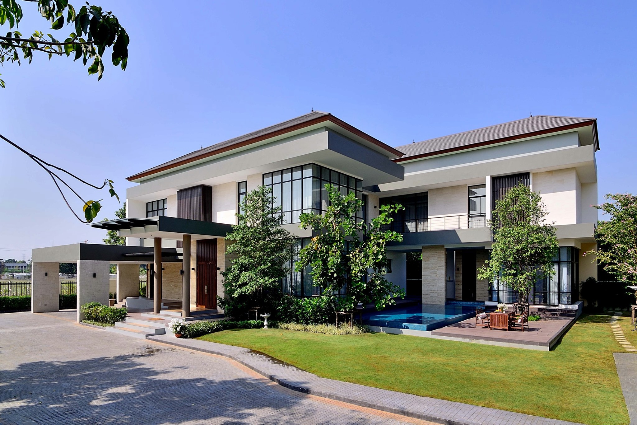 W House ดับบลิวเฮ้าส์ รับสร้างบ้านหรู บ้านสไตล์โมเดิร์น