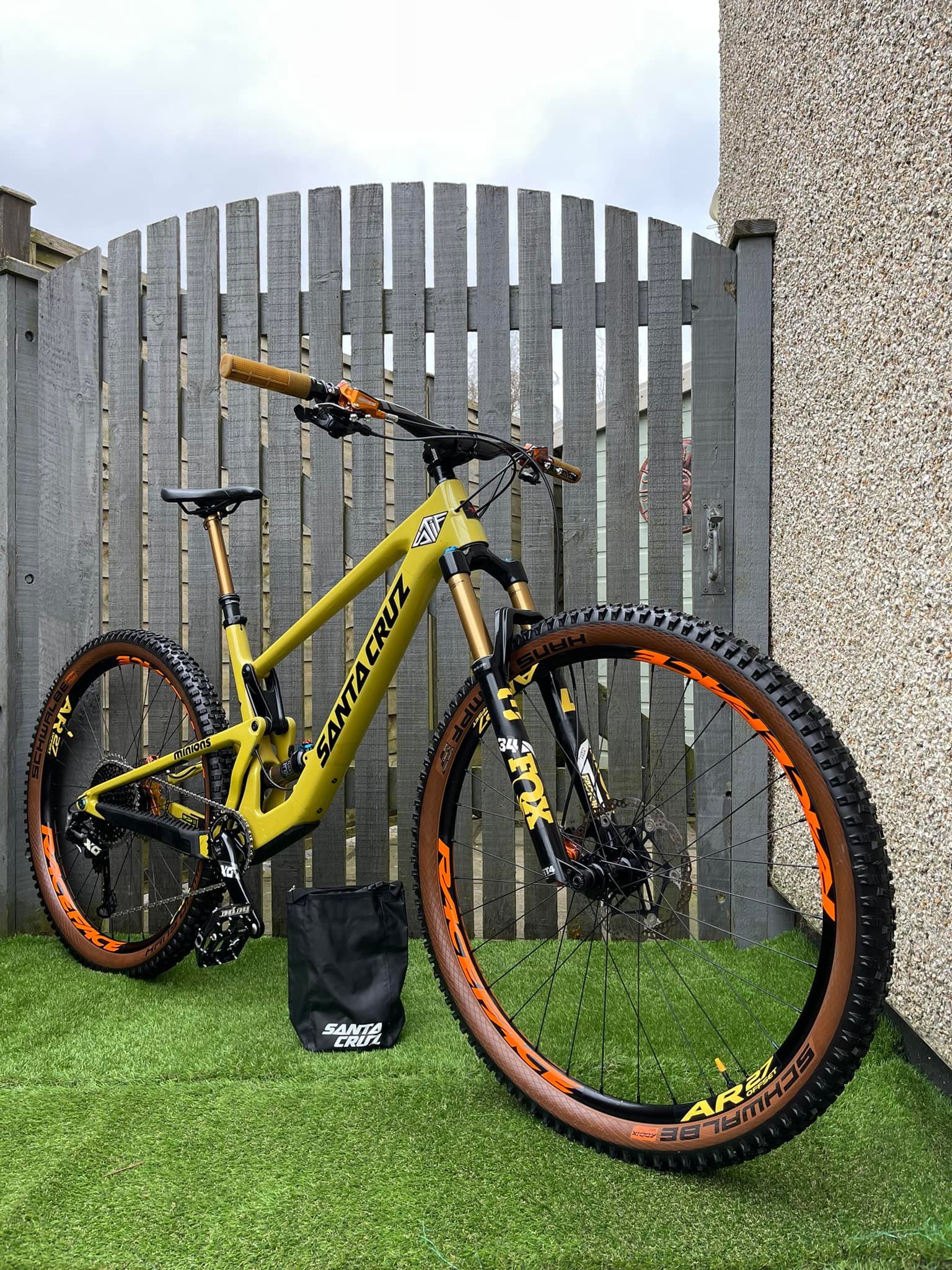 2020 SANTA CRUZ TALLBOY V4 CC 29er – SIZE M – CUSTOM HIGH-END