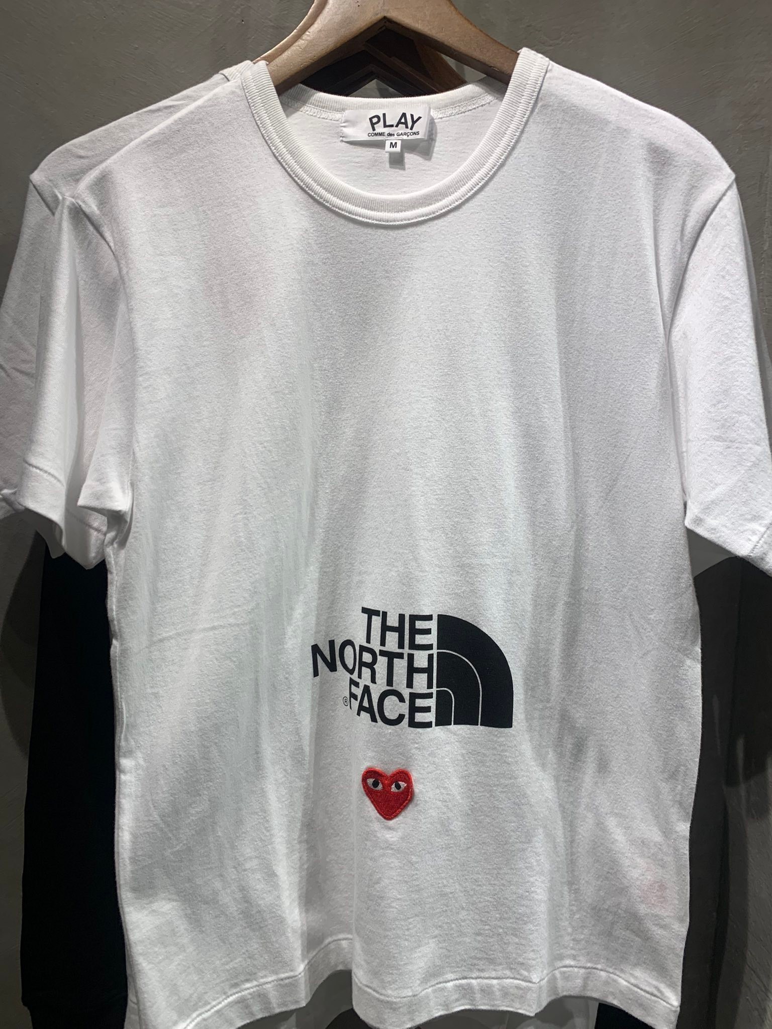 FS!! FS!! Dm for more details mga bro -Black Tee Cdg double heart 