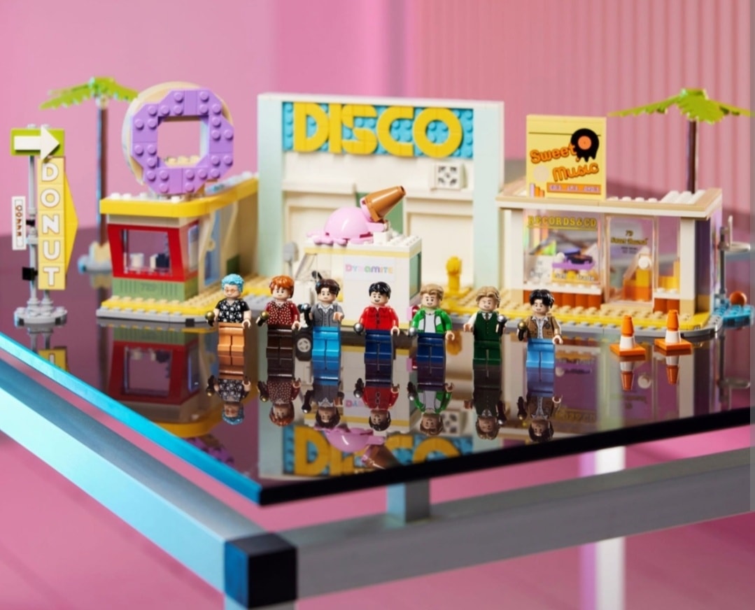 Announcing the LEGO BTS Dynamite set! – 749 Pieces / Seven