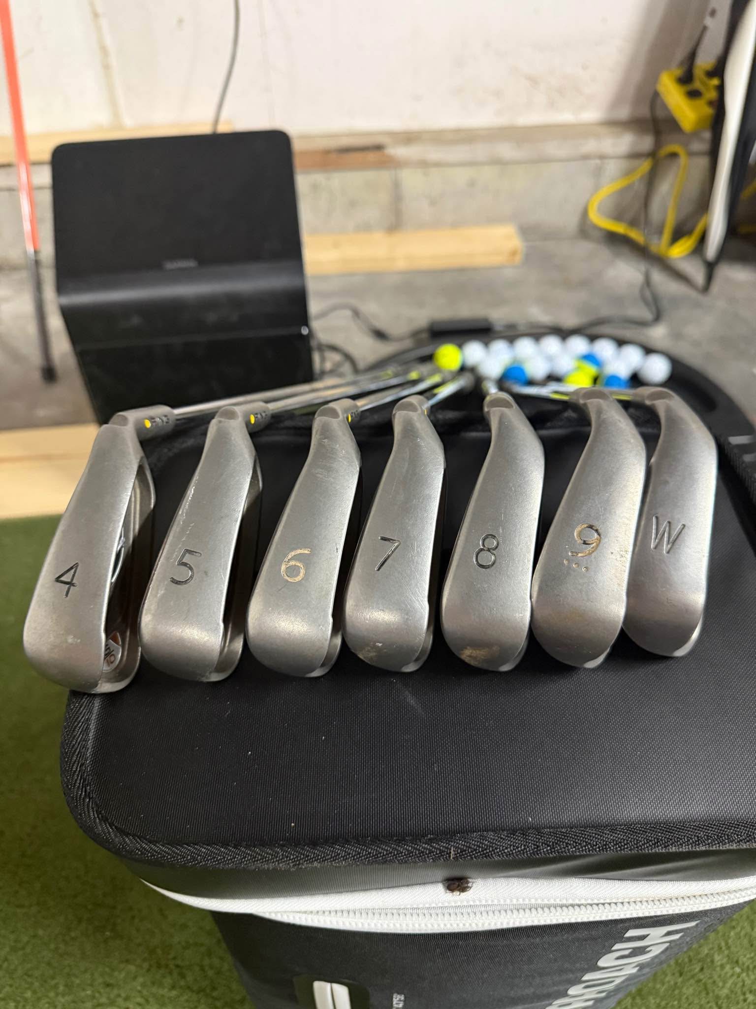 Set De Fers De Golf Ping G10 4-PW - Point Rouge, Régulier, Shaft AWT, Occasion Valeur A