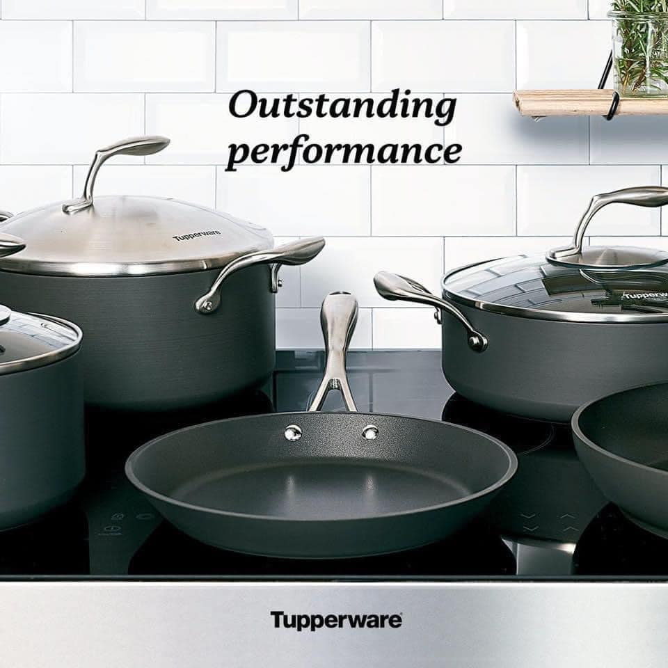 〰️ 🖤 Chef Series II Cookware🖤 〰️... - Tupperware by Candyce