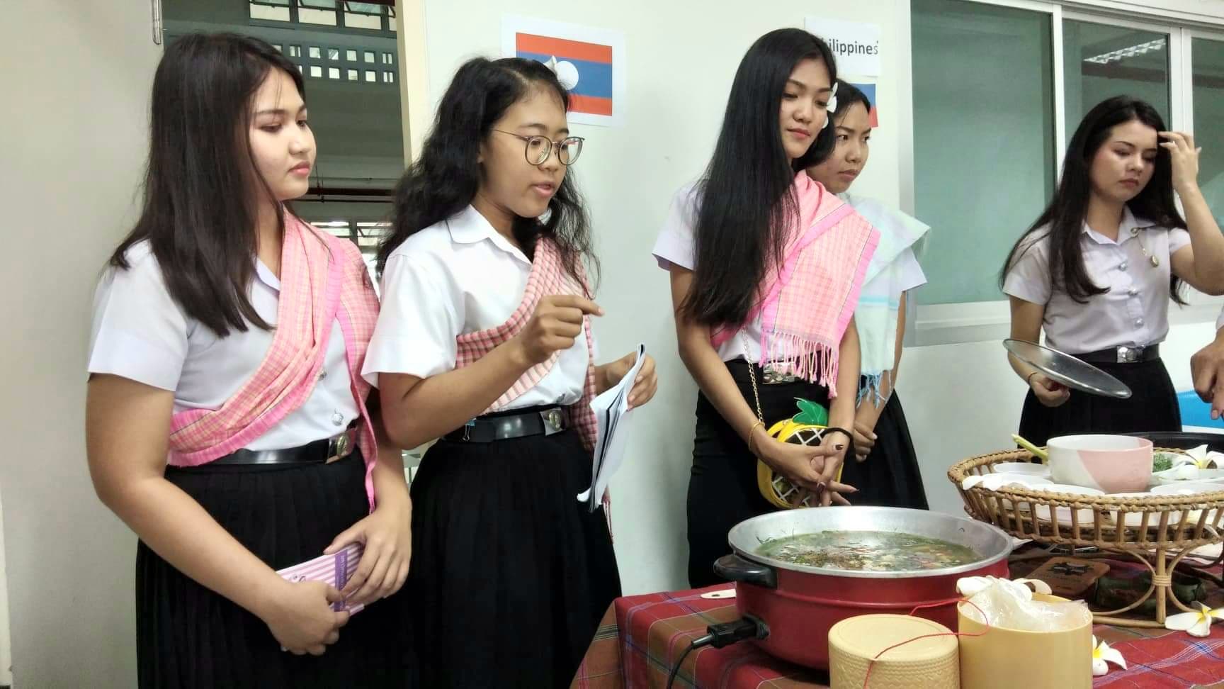 ภาพกิจกรรมการเรียนการสอน รหัสวิชา... - Business English - BRU