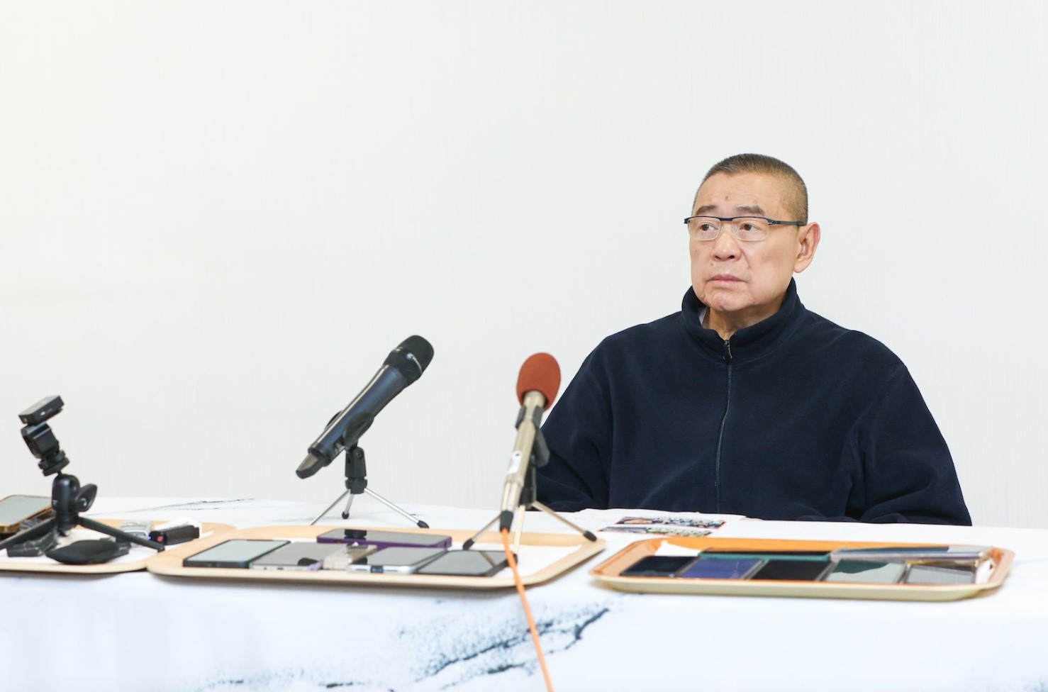 股榮 - 回憶錄 （三）大劉「息魔」投資哲學 劉鑾雄（大劉）日前召開記者會，狂爆娛樂圈事非，唔少網友大喊過癮，美中不足的，是沒有記者向大劉提問 ...