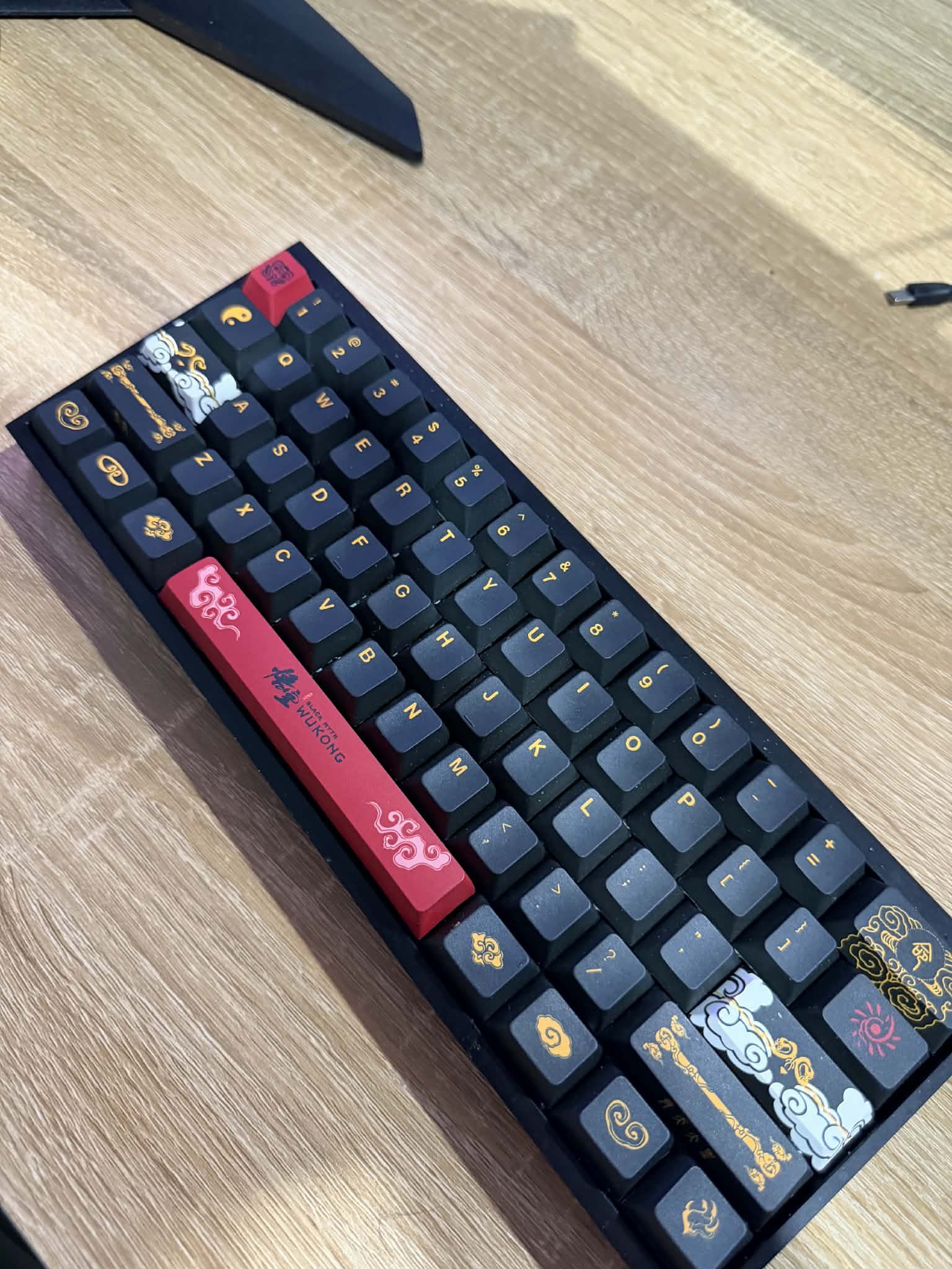 Venom 60he keyboard build details