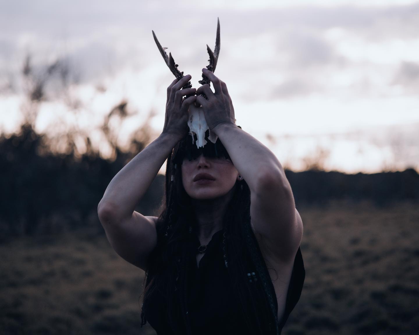 Vígundr - Seiðr : ᛋ ᛁ ᛏ ᛦ : When you sit alone in silence, what do you ...