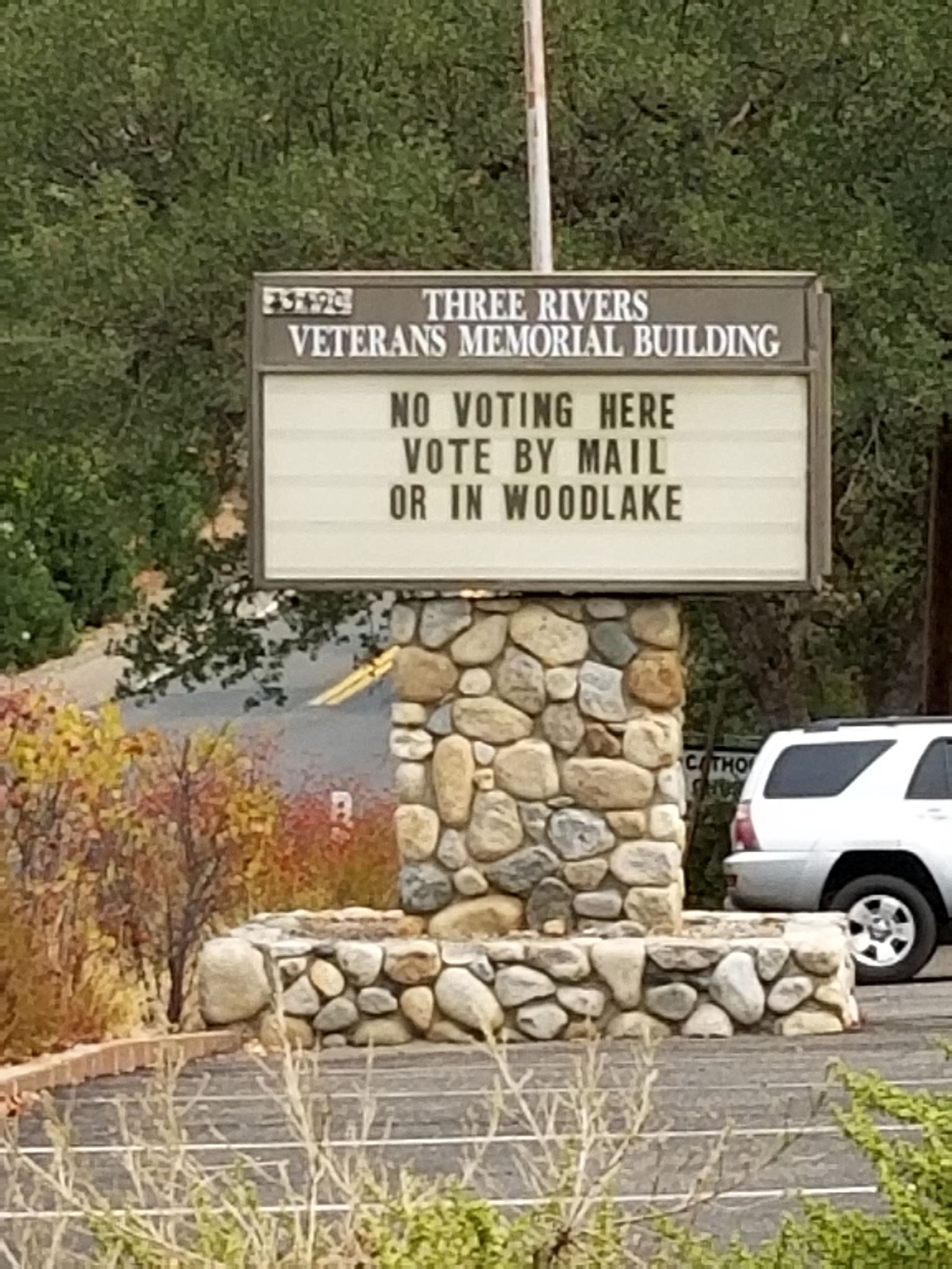 Three Rivers Memorial Building | Three Rivers CA