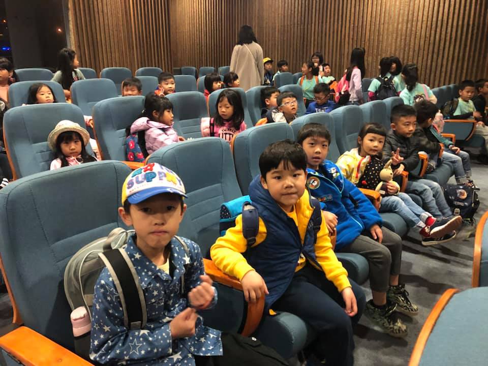 放學趣 - 台南永康分校 - 放學趣教育中心__環遊世界冬令營 戶外活動花絮照🚗🚗 | Facebook