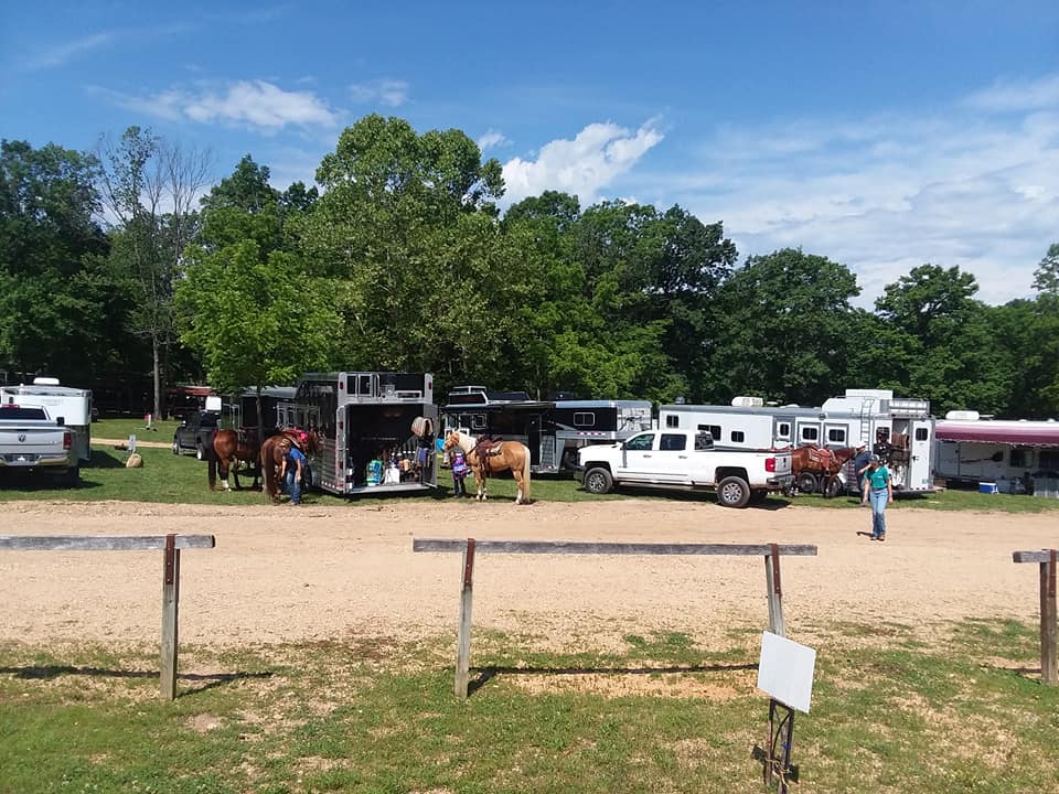 Flying R Ranch Missouri | West Plains MO