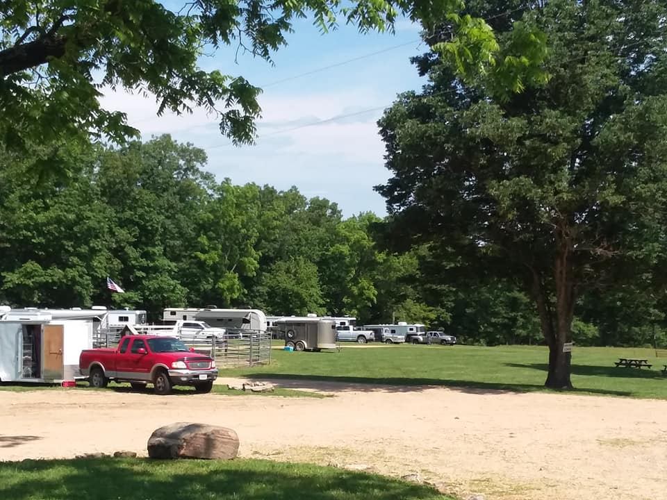 Flying R Ranch Missouri | West Plains MO