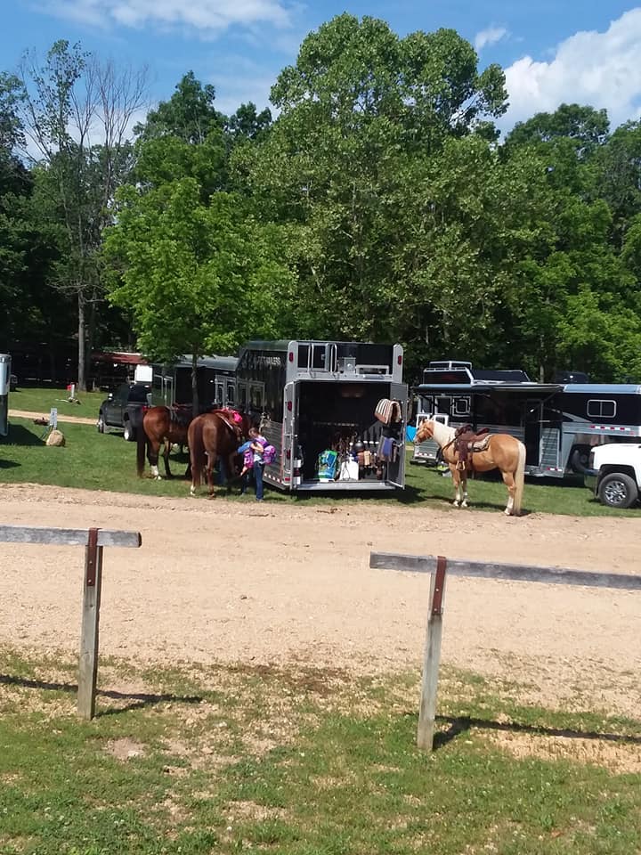 Flying R Ranch Missouri | West Plains MO