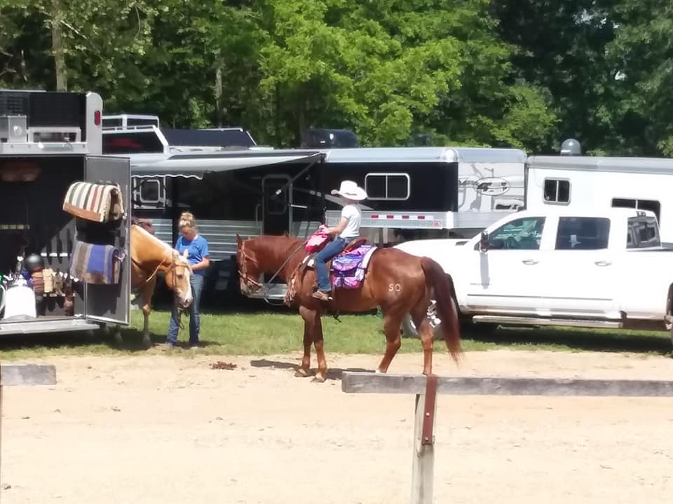 Flying R Ranch Missouri | West Plains MO