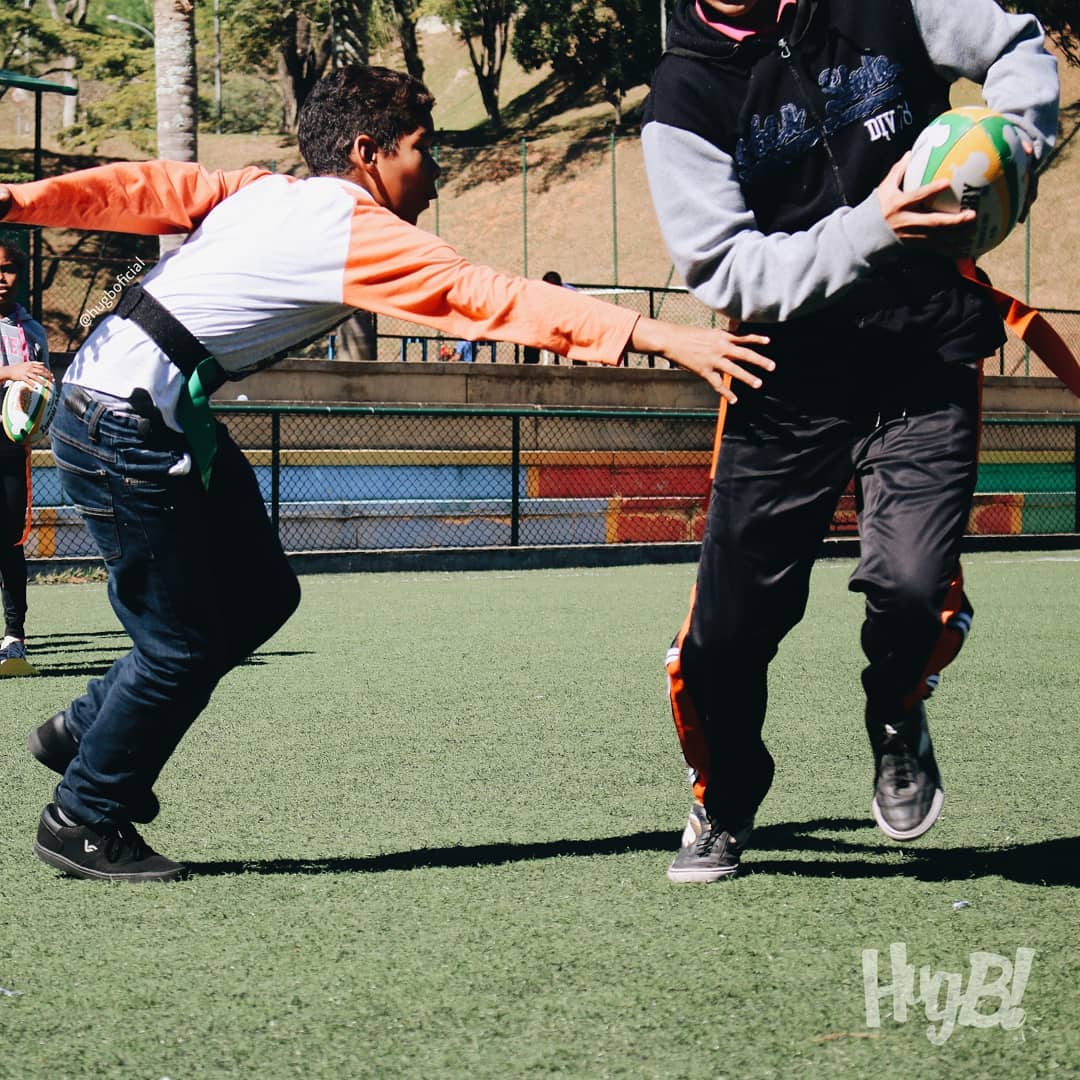 Hug-B - Crianças que jogam rugby desenvolvem mais rapidamente suas ...