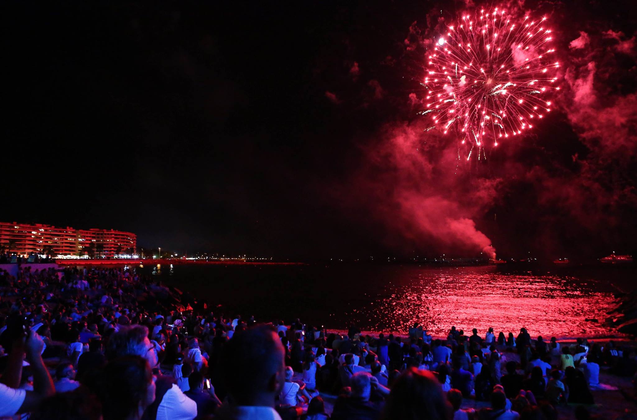 Feu D artifice 15 Aout Frejus Saint Raphael