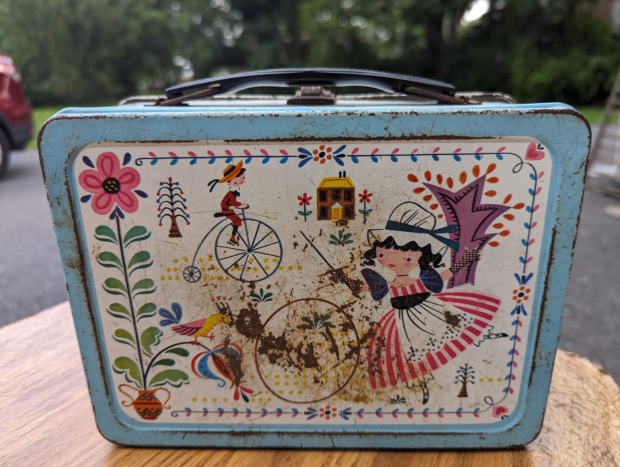 Vintage-style tin lunch box with a printed Marilyn Monroe portrait