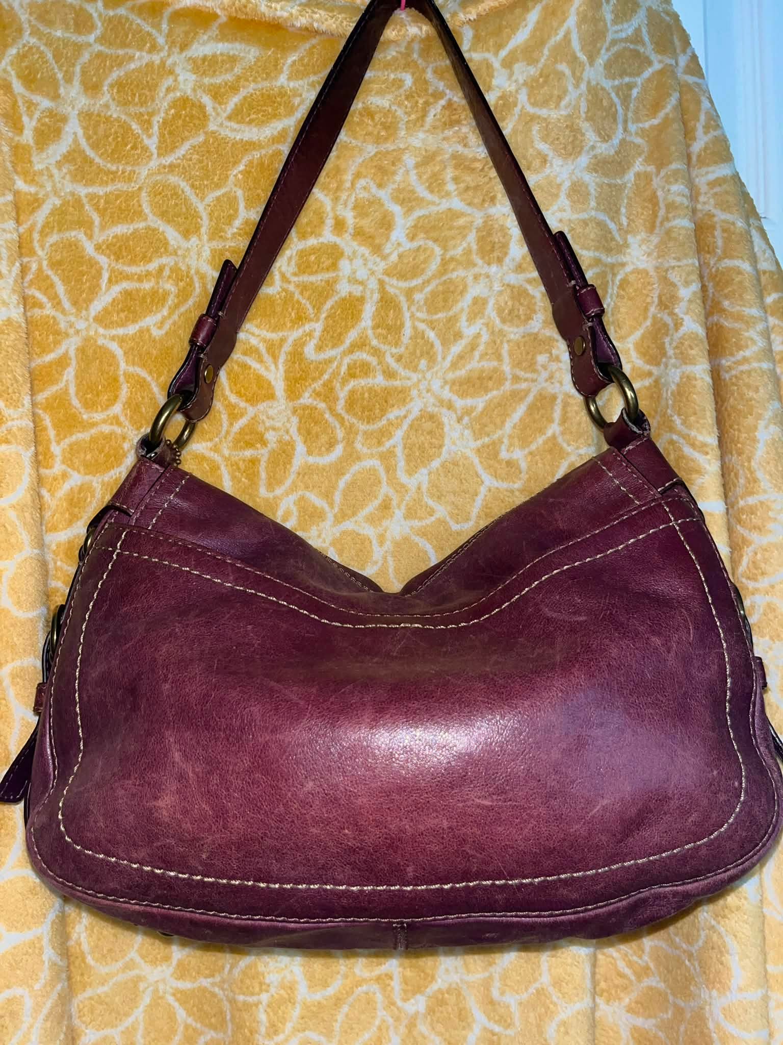 ☆希少Coach Vtg y2k Legacy Zip Bag Burgundy Coach Legacy Zip - Etsy