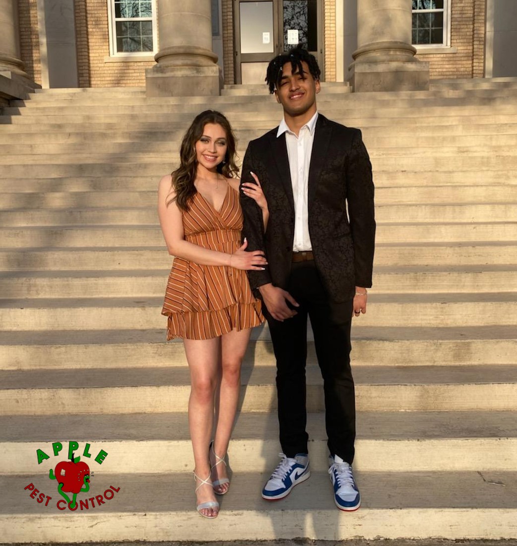 Apple - We're so excited to share that Sara and Maxwell, our 2020 ...