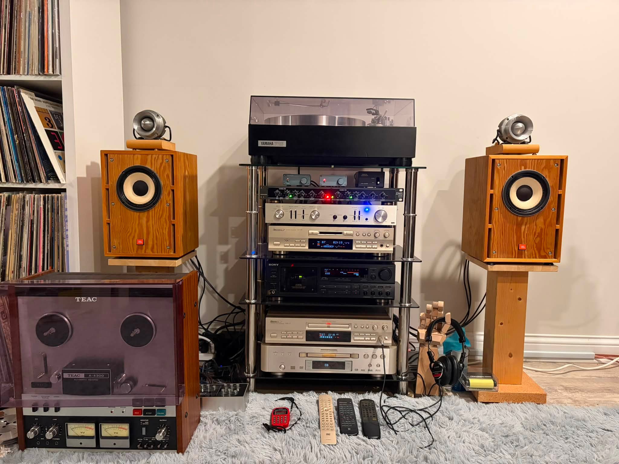 バスレフやバックロードの低音は遅れた付帯音にすぎない・・・たた