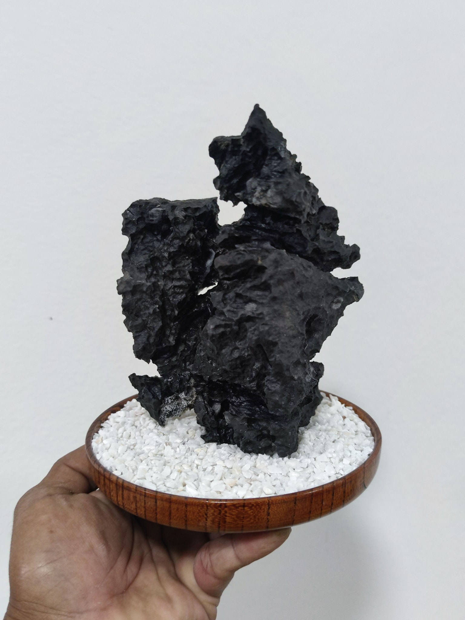 Suiseki Black stone 🪨... - Bonsai stones fantasy