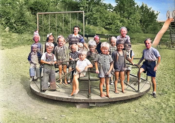 Vi som älskar båtar och västkusten | Härliga, glada, brunbrända barfota ...