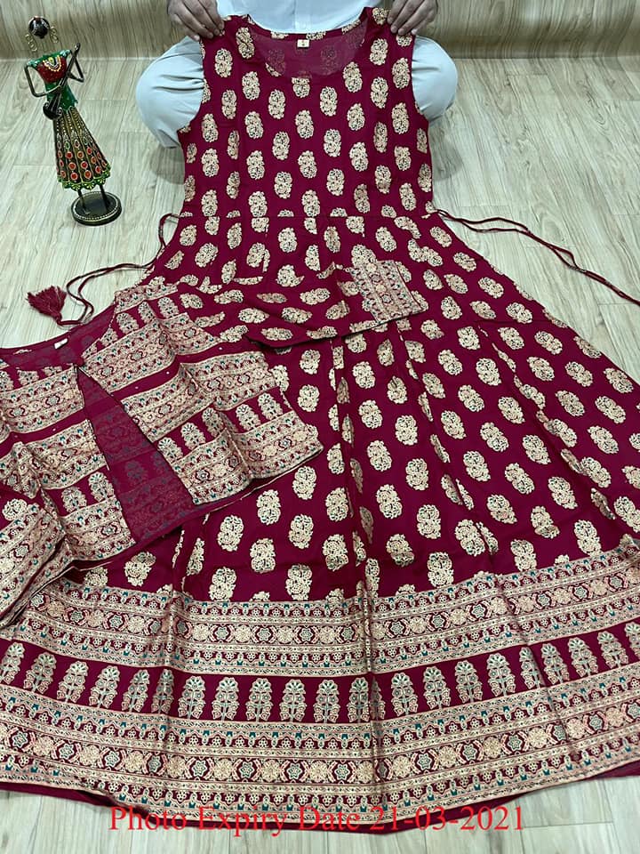 R R clothing - R R clothing added a new photo.