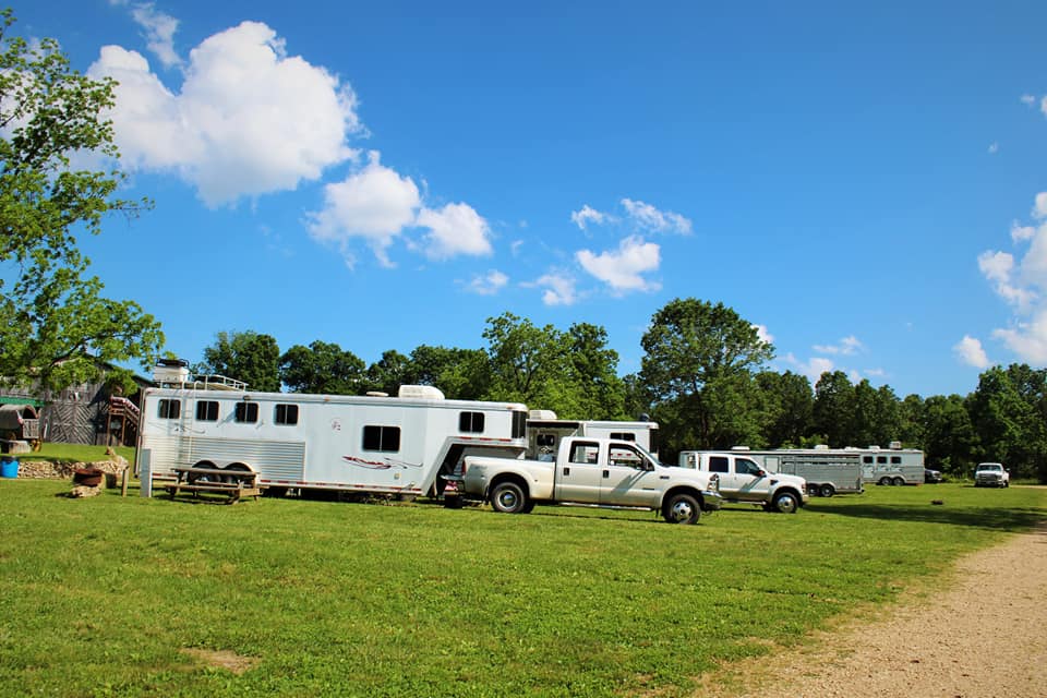 Flying R Ranch Missouri | West Plains MO