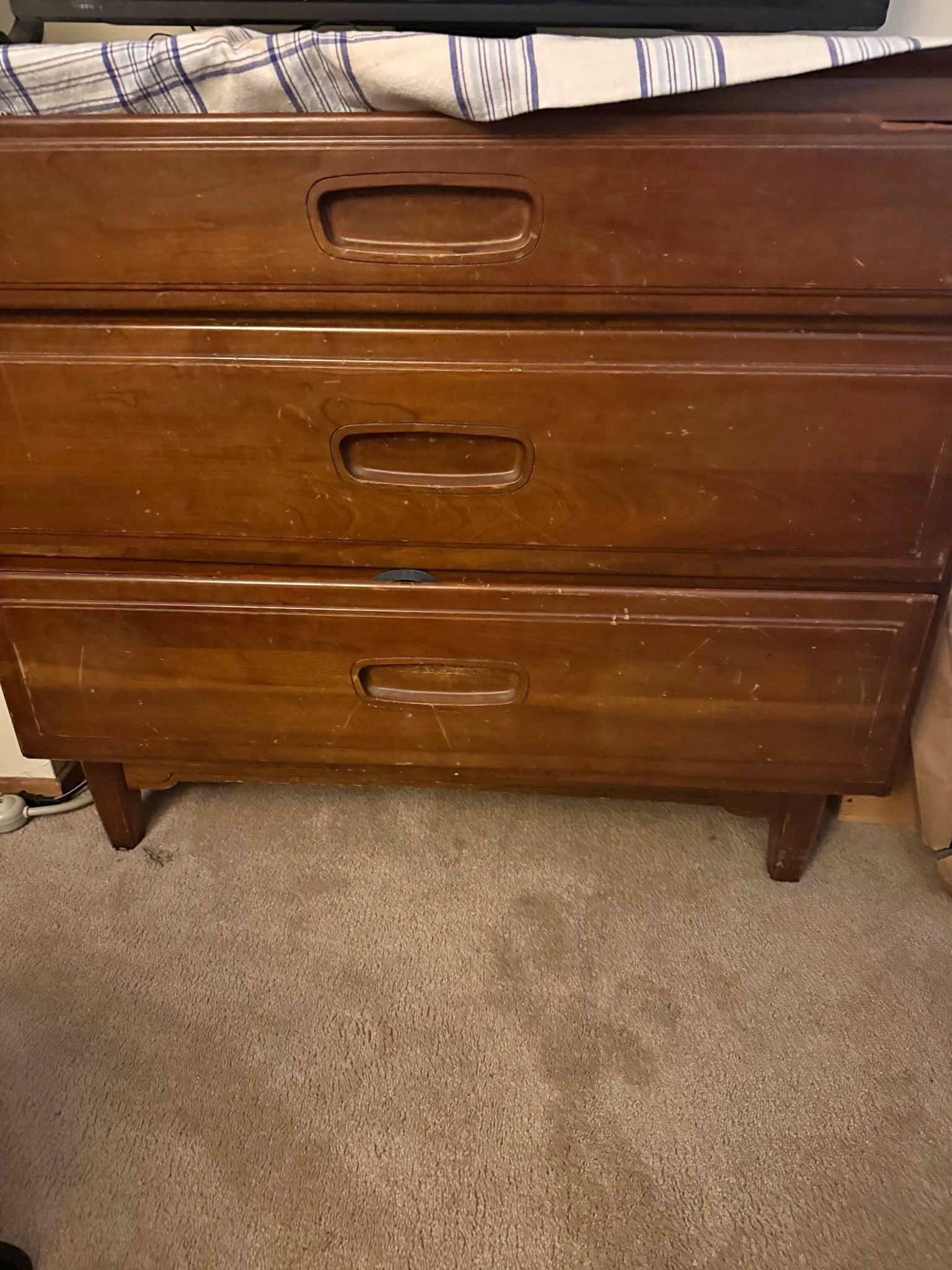 facebook marketplace dresser dark brown New and used 3-Drawer Dressers for sale Chattanooga tennessee