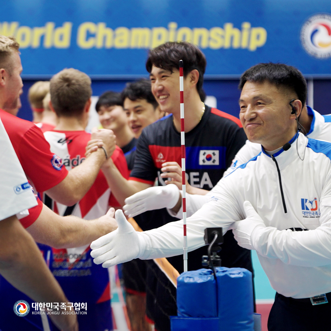 대한민국족구협회 - 2023 제1회 세계족구대회의 장면들을 전해드립니다😀 💙각 국 선수들의 훈훈한 교류...