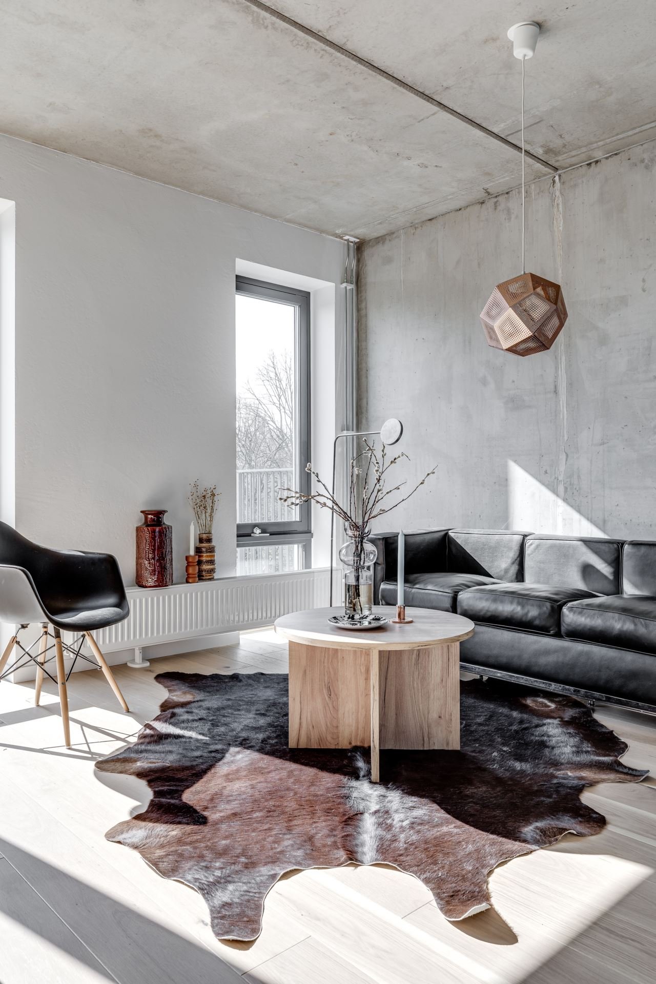 Les murs et les plafonds en béton de... - Planète Deco Blog