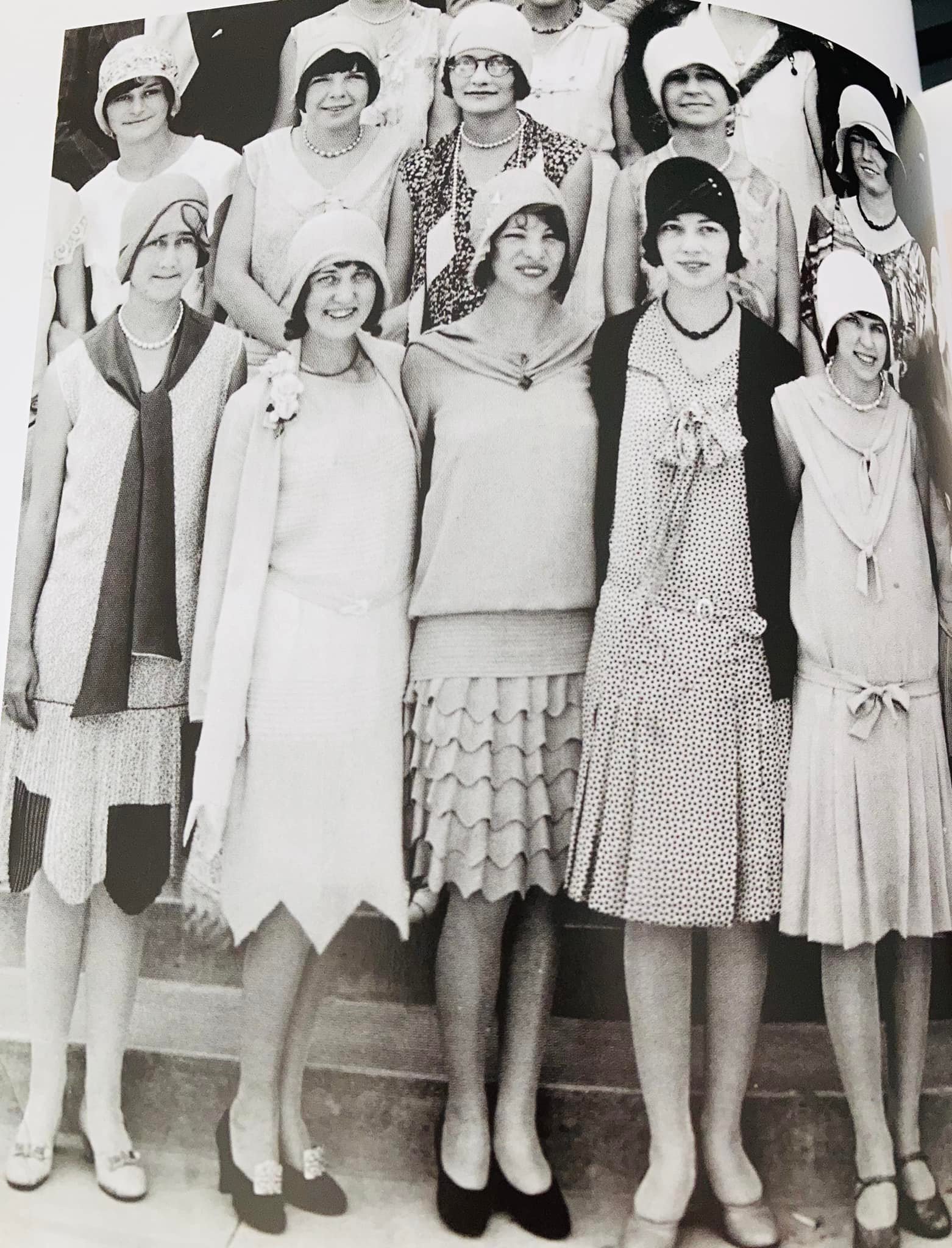 When we think of the 1920s we tend to think of sloe-eyed femmes 