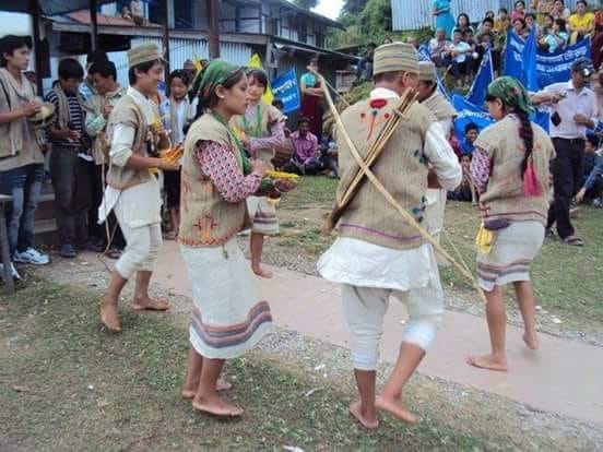 Kulung cultural dress and... - PM. Mountain traveler King | Facebook