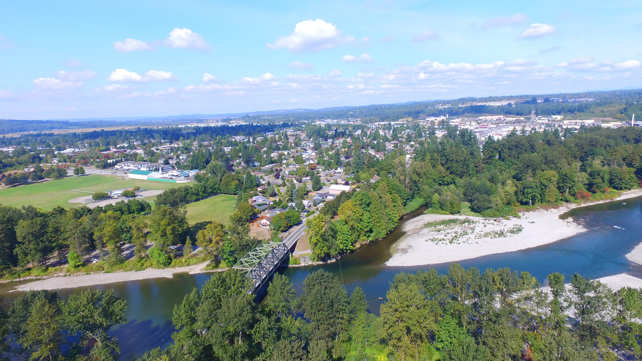City - Looking north from the Lewis Street Bridge over the Skykomish ...