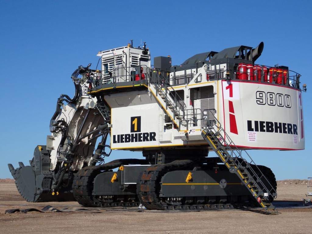 ORAPA MINE 'S LIEBHERR R9800, ONE... - The Projects Magazine | Facebook