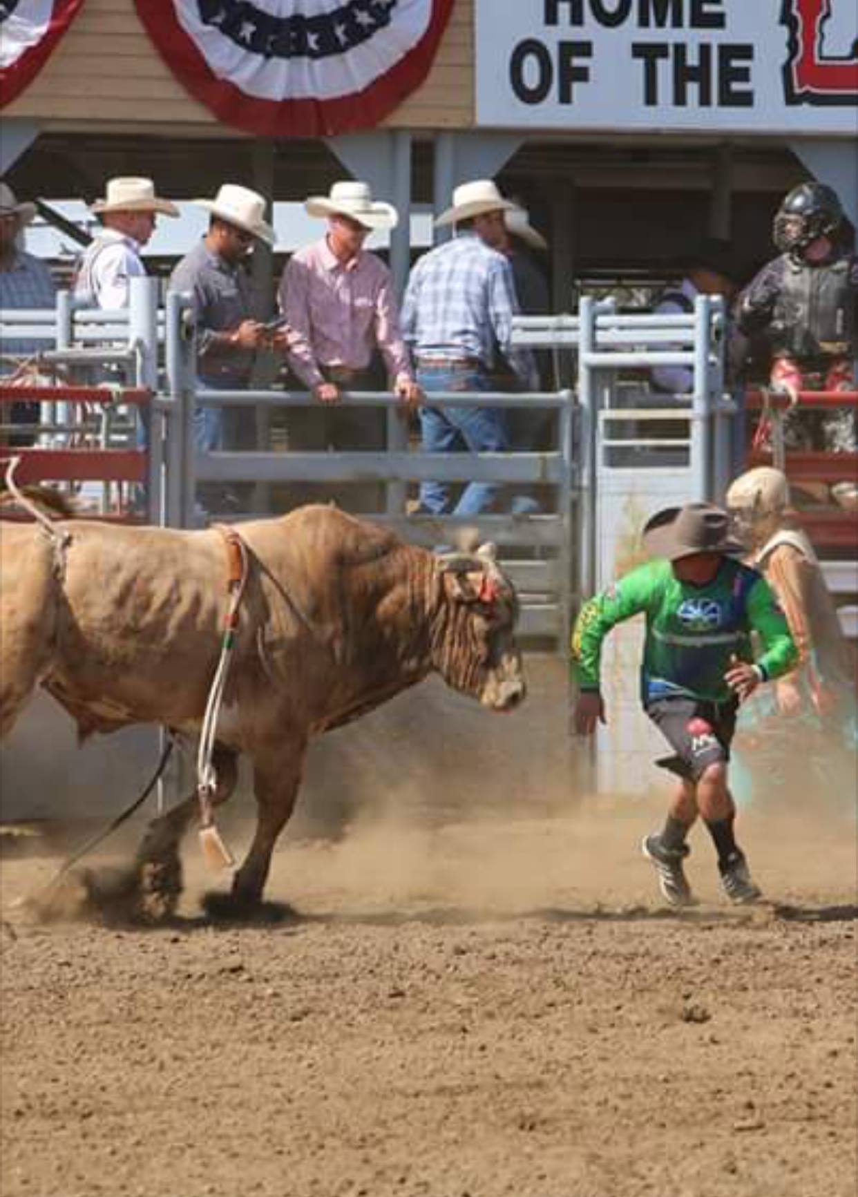 Juanita Curtice caught the... - Lakeside Rodeo - Lakeside, CA