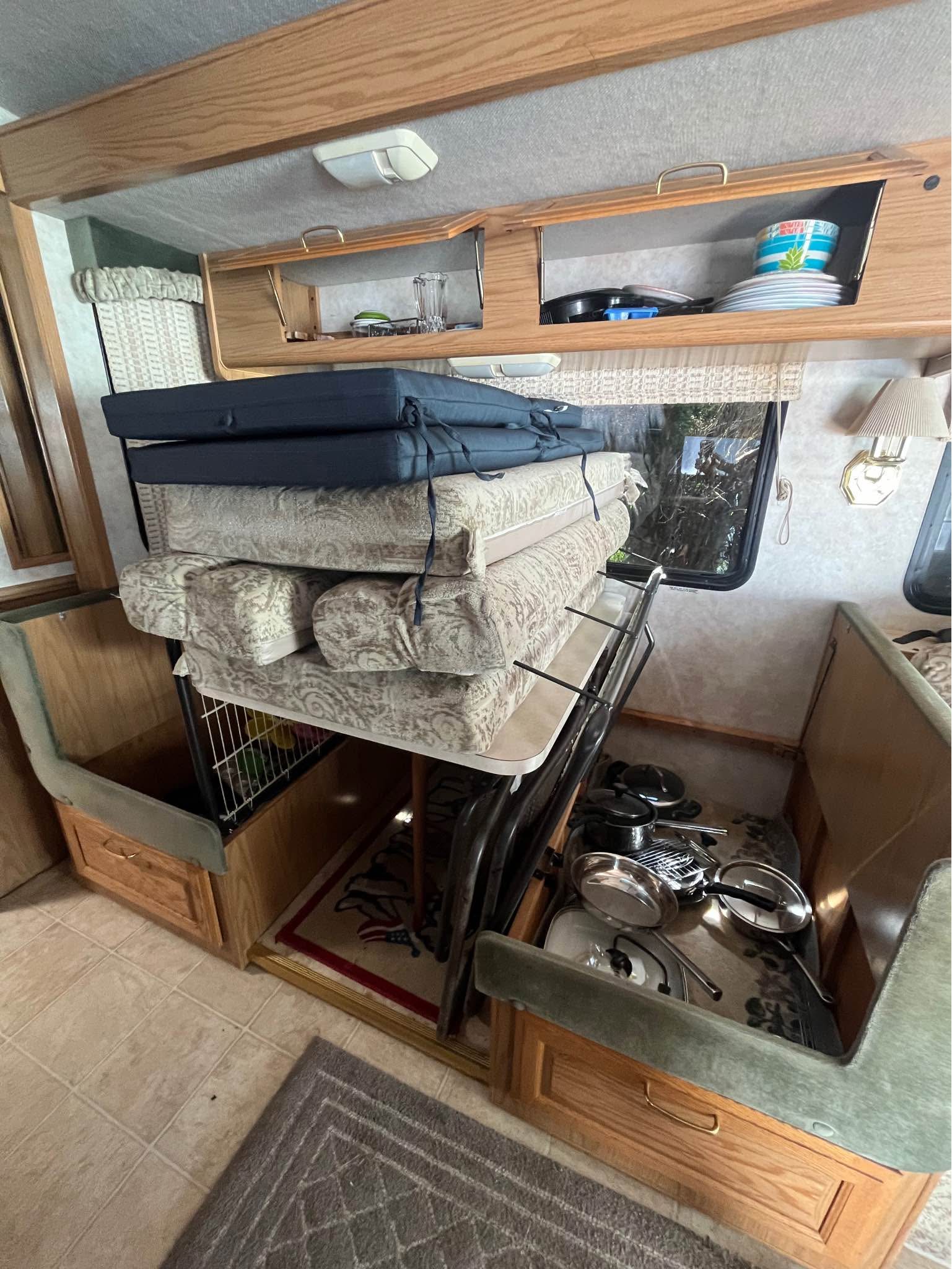1997 Bounder Motor Home 35’ - RVs & Campers - Canby, Oregon | Facebook ...