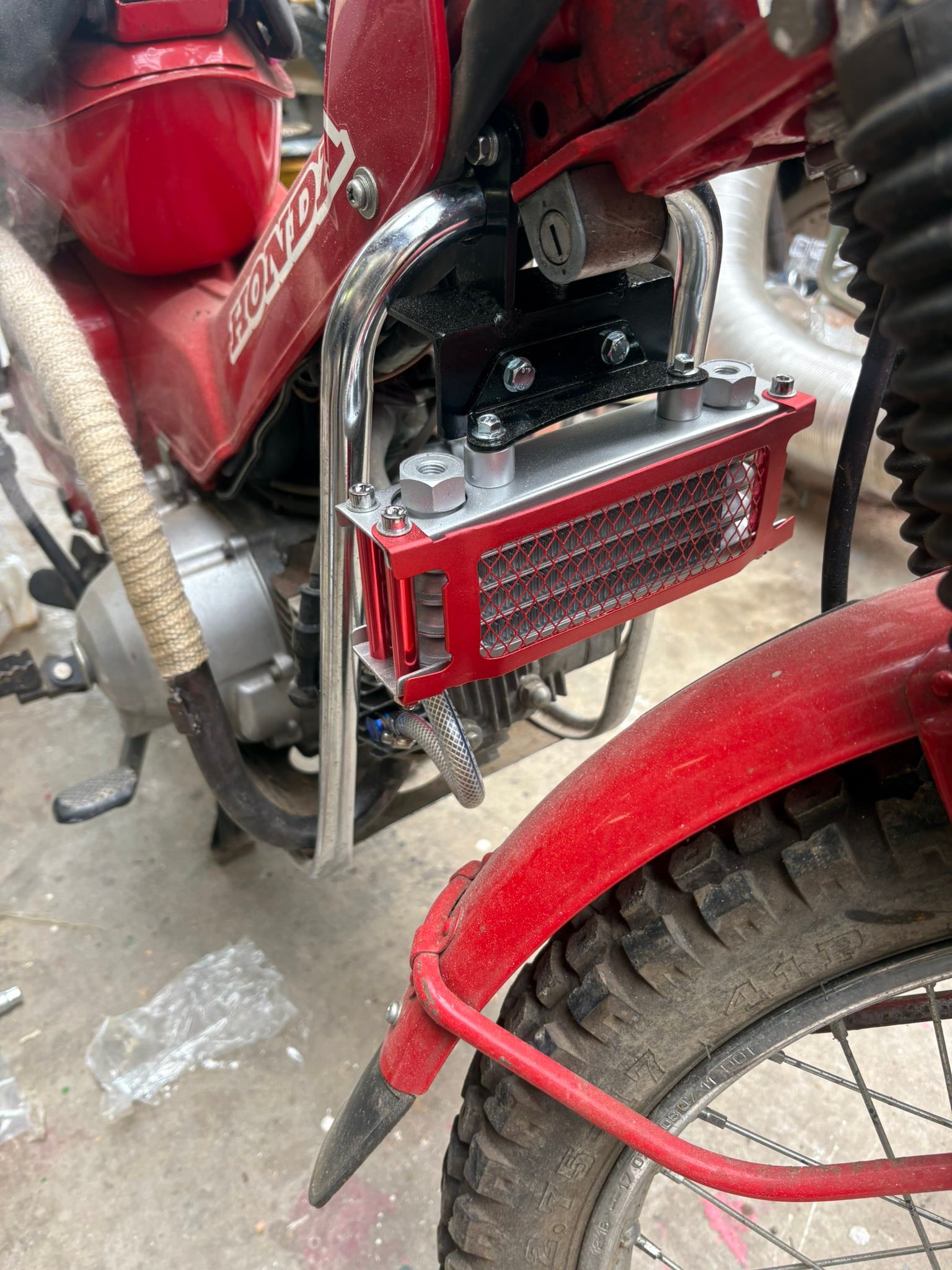 CT110オイルクーラー 取り付け