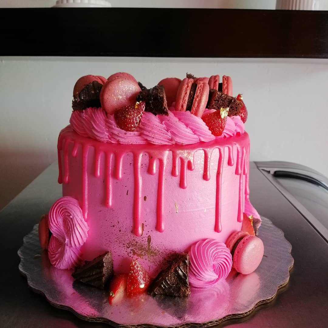Amamos el color rosa 💕... - Santes Pastelería y Repostería | Facebook