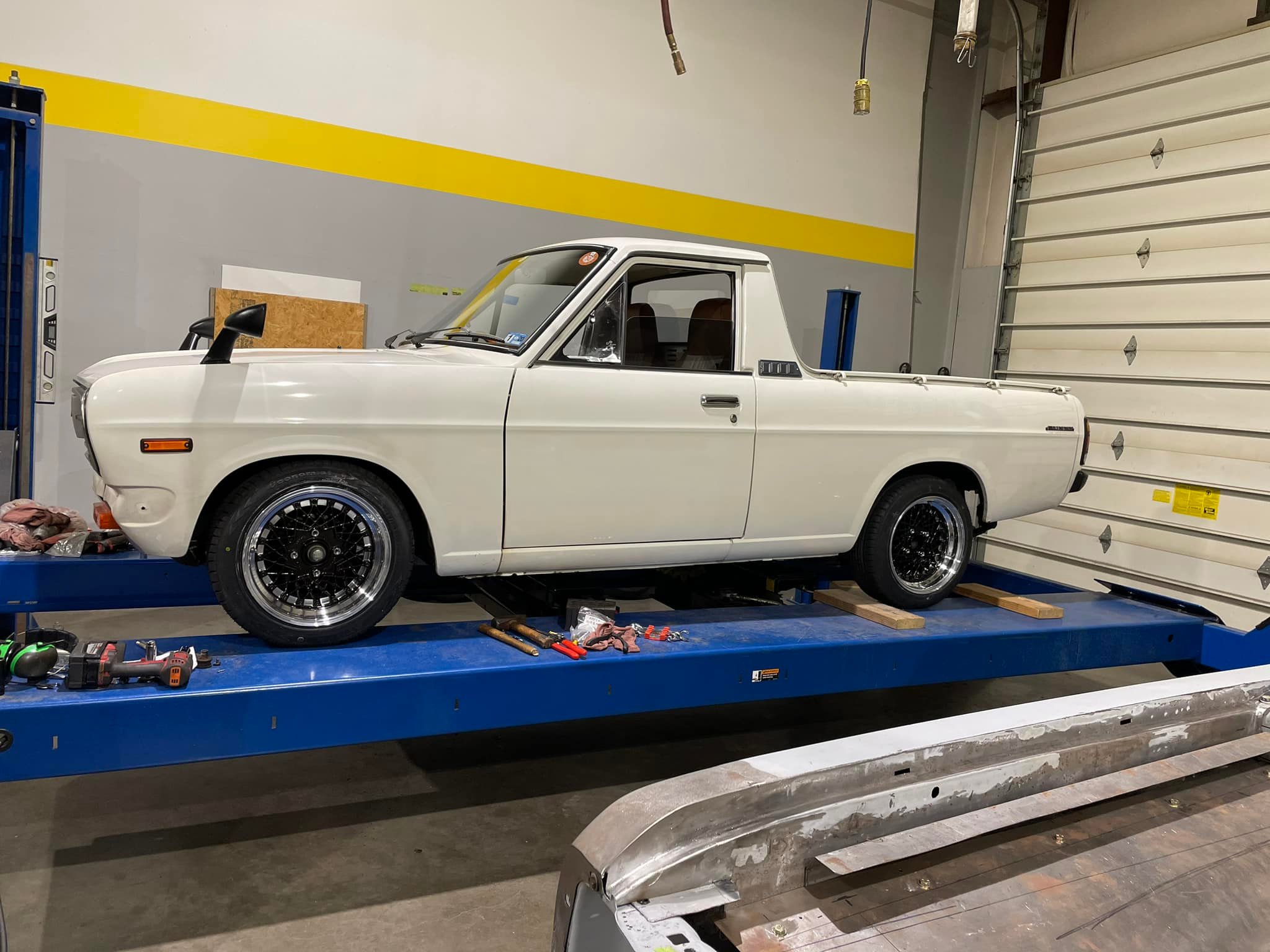 My Nissan Sunny 1200. Some original and curgent photos.