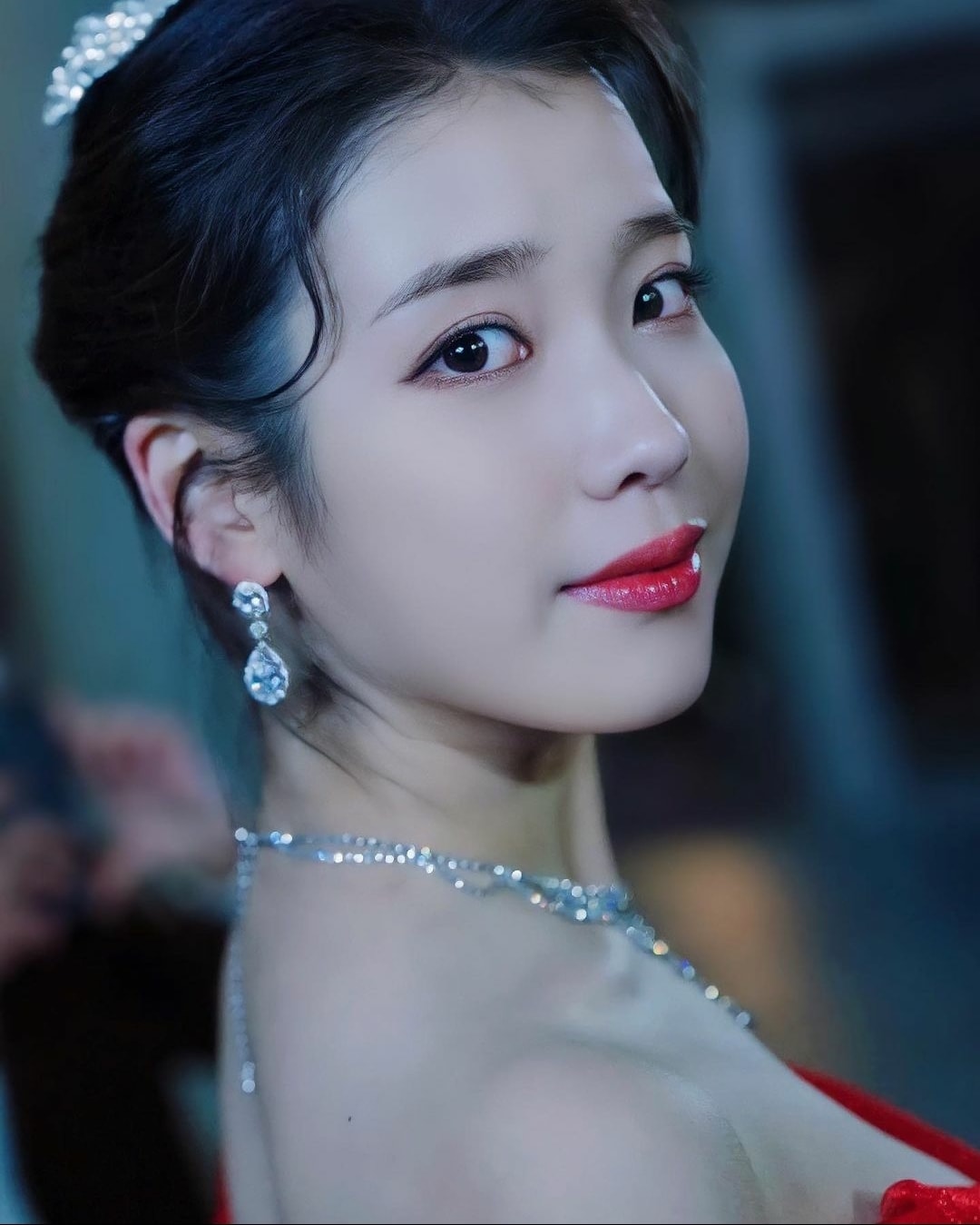 TRANS] 240918 Celebrating her 16th debut anniversary, IU donated