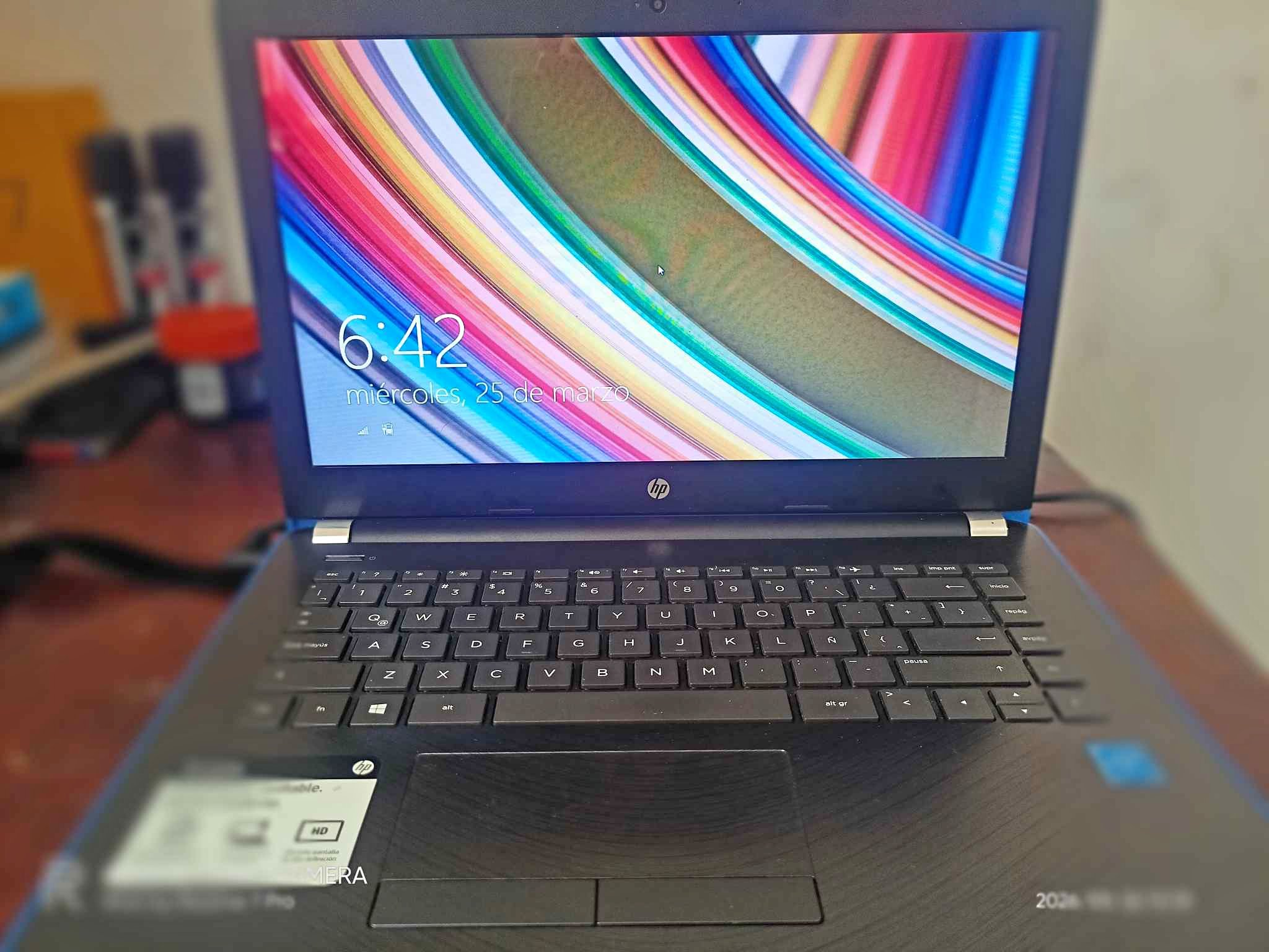 Laptop HP Intel Celeron N3060 Modelo: RTL8723DE 