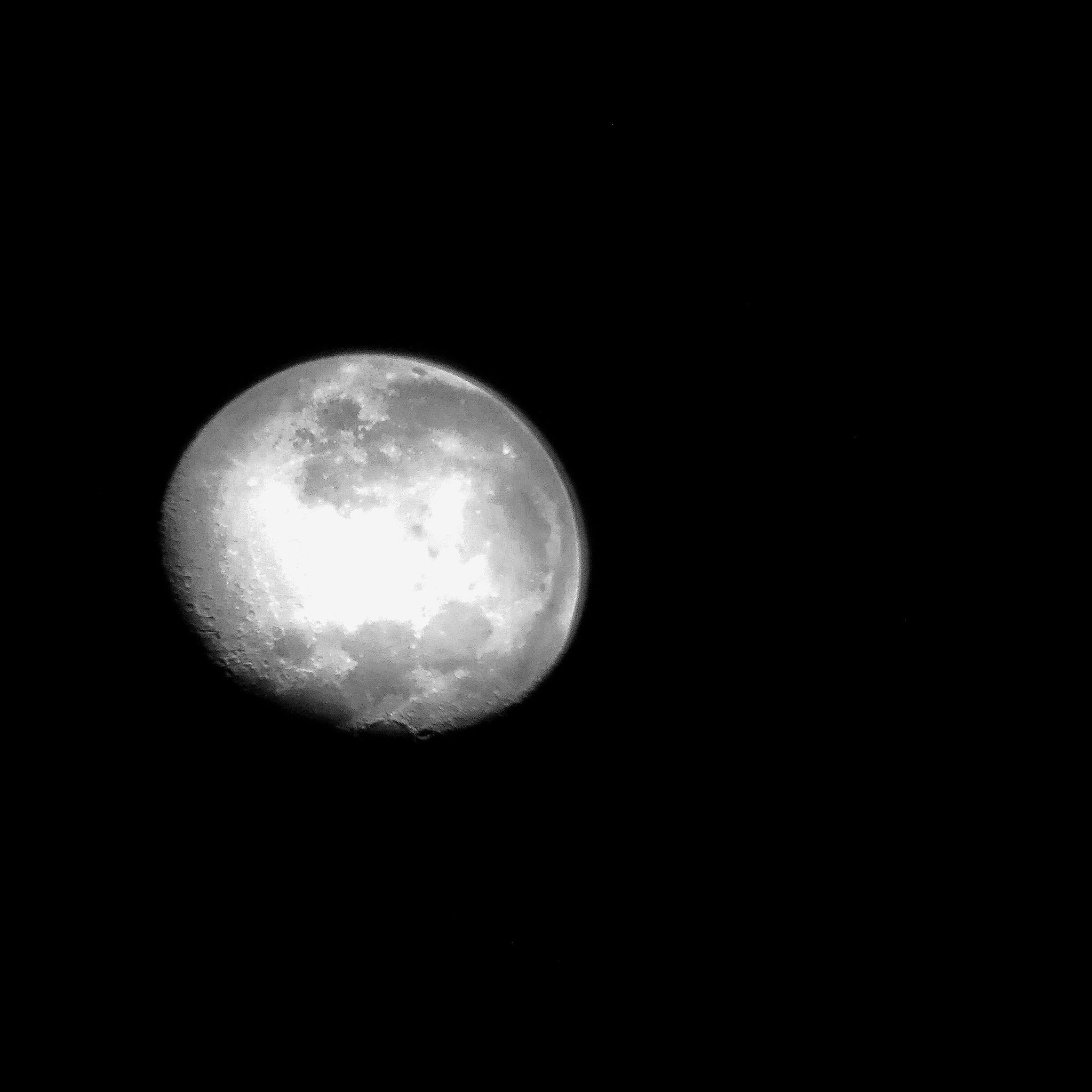 Full moon composition with F70076 telescope and Oneplus 10R