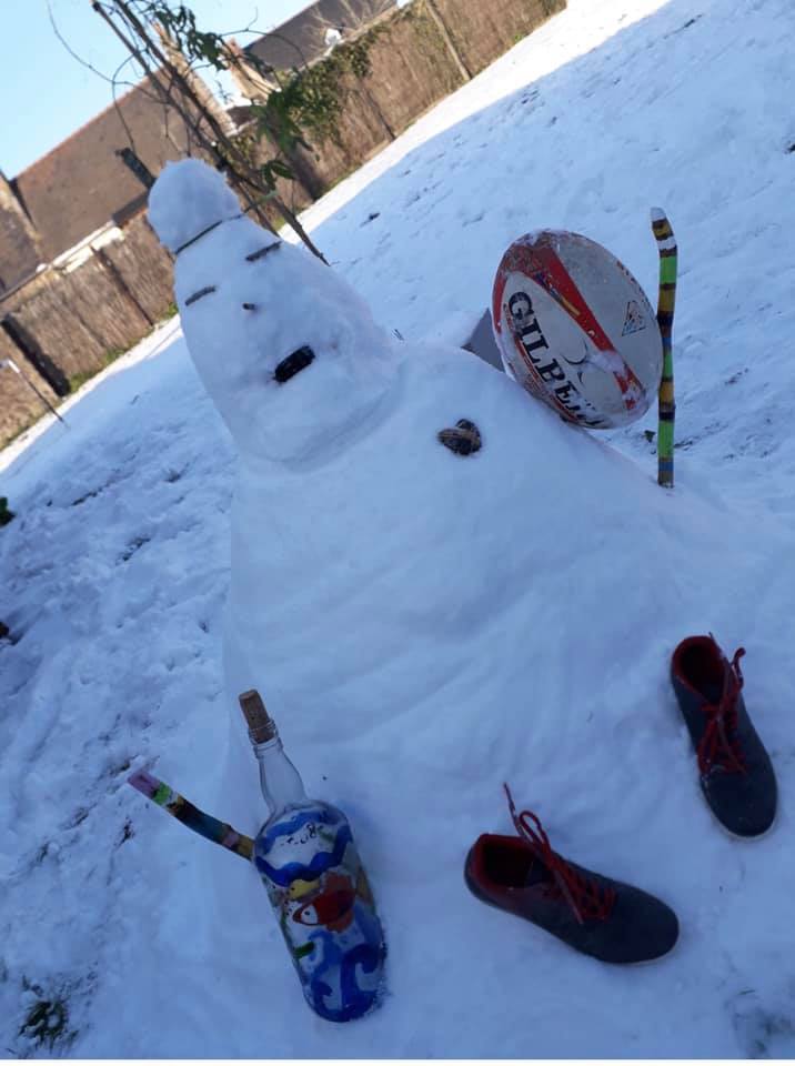 The snowman heureux........ - SPRC - Saint Père Rugby Club | Facebook