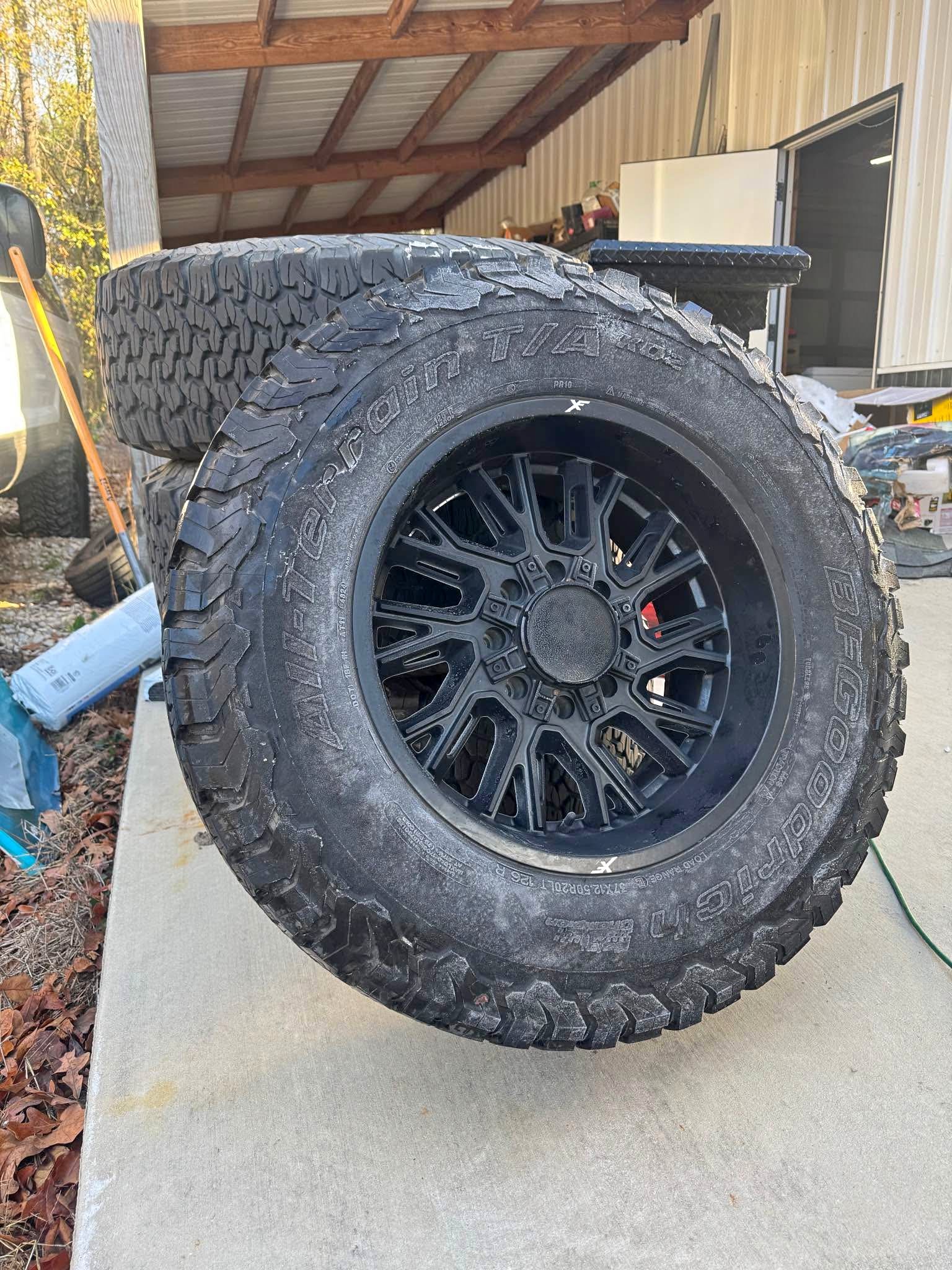20in XF off-road wheels with 37 12.50 BFG all terrains 8x170mm - Car ...