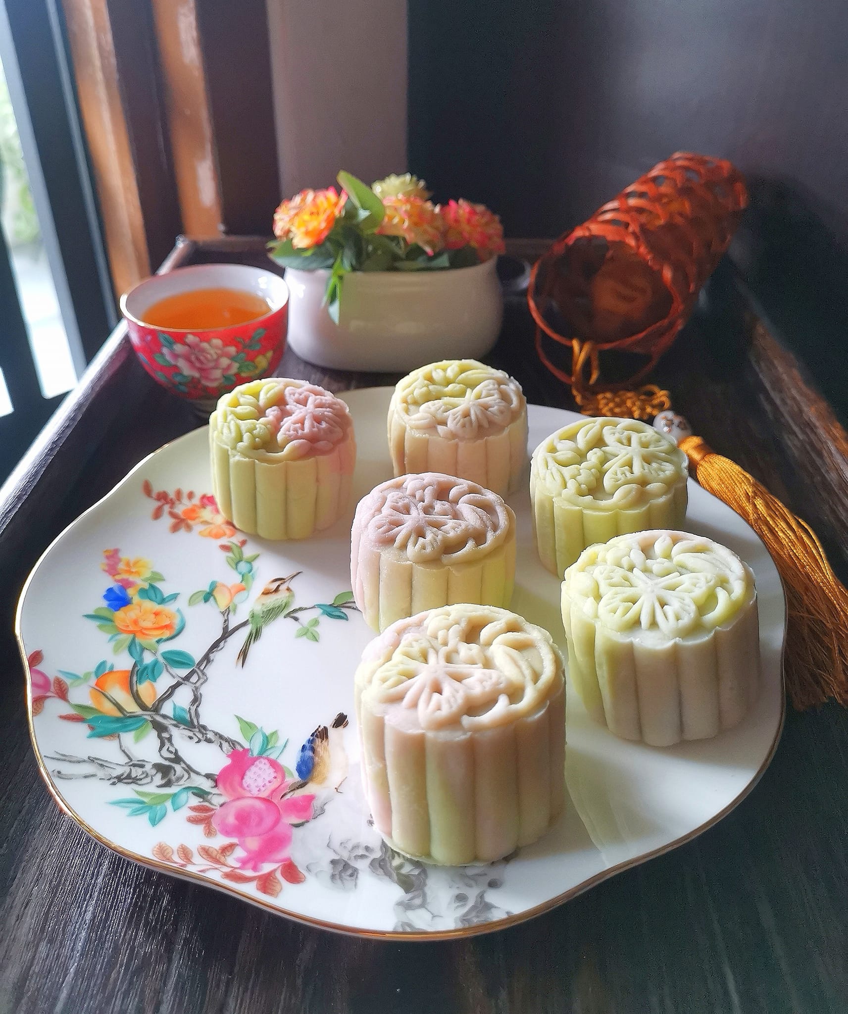 Happy Mid-Autumn Festival from A Bowl of Noodles! 🌕🥮✨ Our