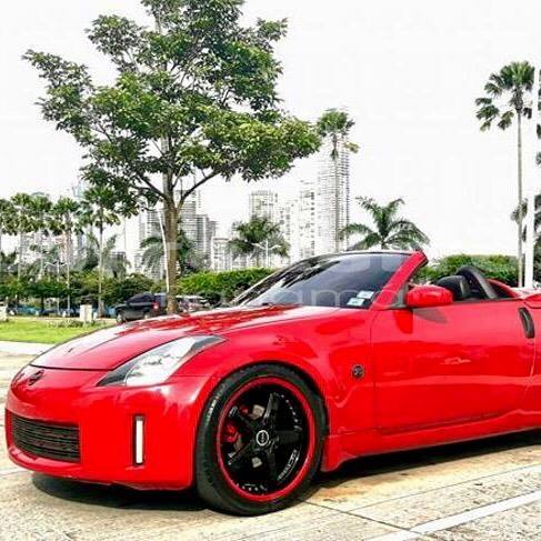 Nissan 350Z rojo en venta con... - CarroCarros Panamá Facebook