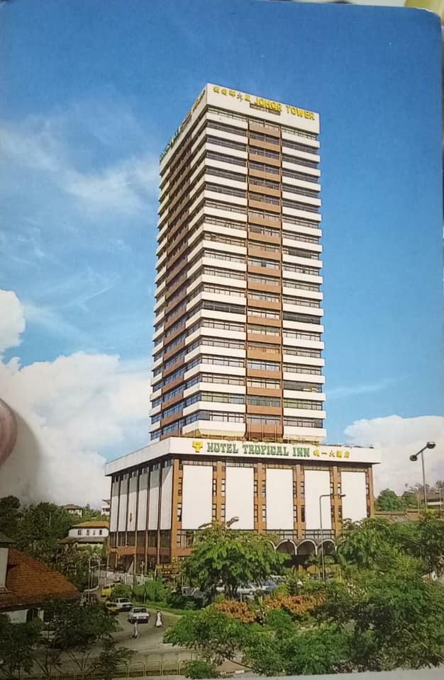Persatuan Bangsa Johor Bangunan Tropical Inn Di Johor Bahru Tiada Info Yg Diberikan Oleh Penyumbang Gambar Ini Jika Diperhatikan Di Belakang Tu Belum Ada Bangunan Land Mark Kini Double Tree Dijangkakan