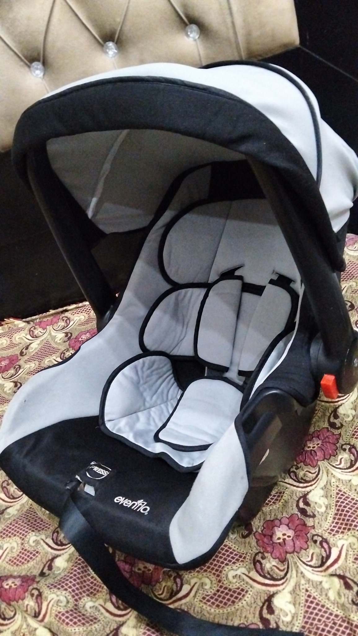 evenflo pack n play assembly Portable Baby Suite Yard with Bassinet – Child Source cat://arcteryx Model:CUDC201HG 201C6-3A / HB2430TYD-FS /