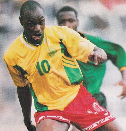 Patrick Mboma, a vibe that never fades. 🇨🇲