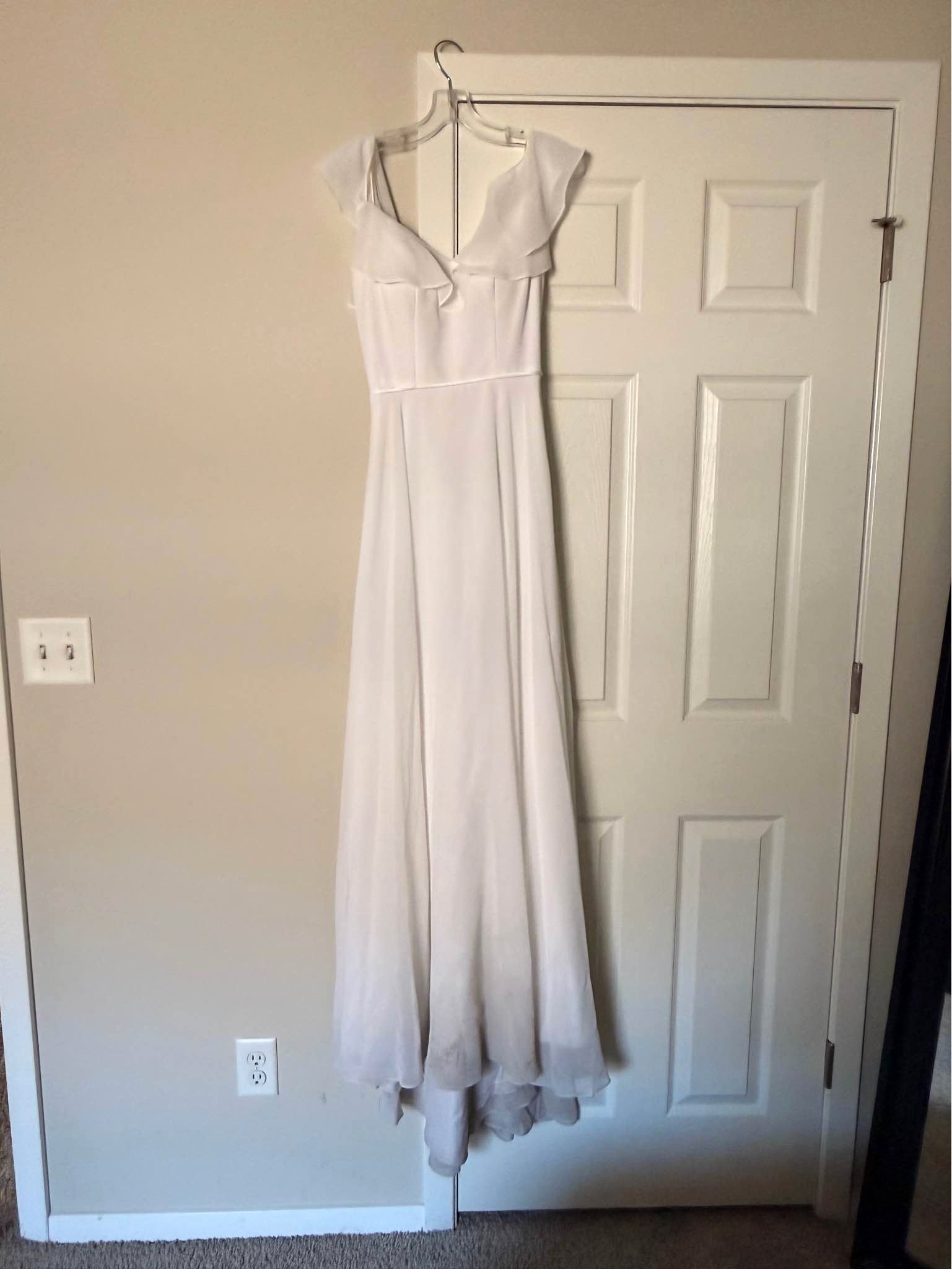 formal dresses fayetteville ar White for sale in Fayetteville, Arkansas prom dresses 2024